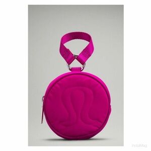 NEW Lululemon Logo Pouch Ripened Raspberry